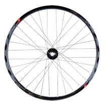 ROUE VTT 26" AV JANTE NOIR MACH1 KLIXX TUB.READY. MOY.VELOX DISQUE 6T AXE.TRAVERSAN 20X110