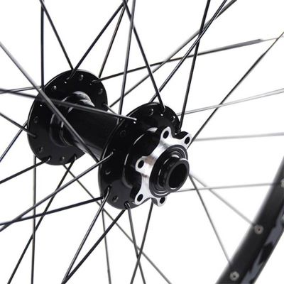 Roue Avant VTT Velox 27.5" Mach1 Trucky Boost Noir Disque 6T Axe Traversant 15X110mm