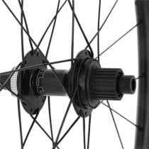 Roue VTT 27.5" Arrière Shimano K7 Jante Noir MT620 Centerlock 12V Micro Spline Axe Travers. Boost