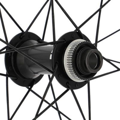 Roue VTT 29" Avant Shimano Jante Noir Moyeu SH MT500 Disque Centerlock Axe Traversant